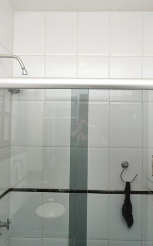 Casa à venda com 240m², 5 quartos e 2 vagas Casa à venda com 240m², 5 quartos e 2 vagasSuíte 2 - Banheiro