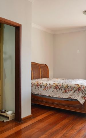 Casa à venda com 240m², 5 quartos e 2 vagas Casa à venda com 240m², 5 quartos e 2 vagasSuíte 1