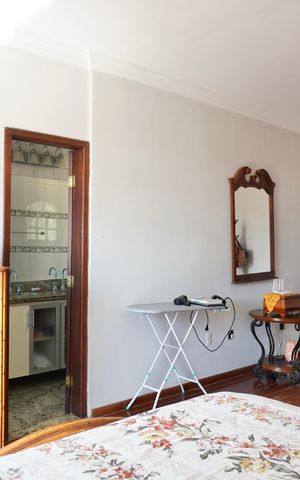 Casa à venda com 240m², 5 quartos e 2 vagas Casa à venda com 240m², 5 quartos e 2 vagasSuíte 1