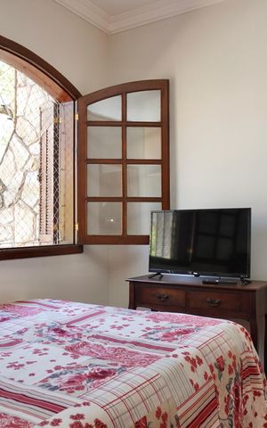 Casa à venda com 240m², 5 quartos e 2 vagas Casa à venda com 240m², 5 quartos e 2 vagasSuíte 2