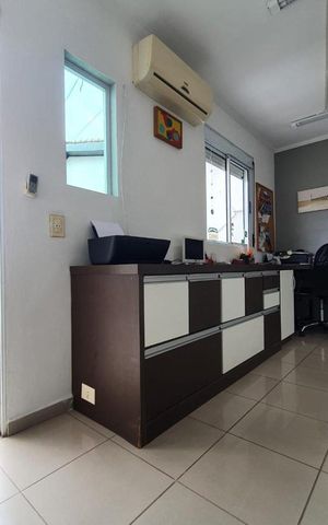 Casa à venda com 125m², 2 quartos e 2 vagas Casa à venda com 125m², 2 quartos e 2 vagasQuarto