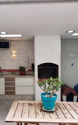 Casa à venda com 125m², 2 quartos e 2 vagas Casa à venda com 125m², 2 quartos e 2 vagasChurrasqueira