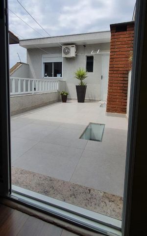 Casa à venda com 125m², 2 quartos e 2 vagas Casa à venda com 125m², 2 quartos e 2 vagasÁrea Externa