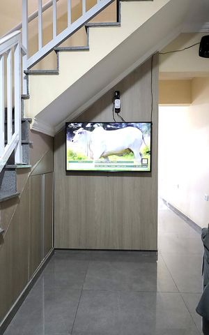 Casa à venda com 150m², 3 quartos e 2 vagas Casa à venda com 150m², 3 quartos e 2 vagasSala