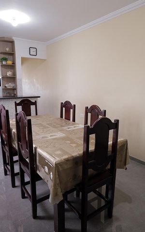 Casa à venda com 150m², 3 quartos e 2 vagas Casa à venda com 150m², 3 quartos e 2 vagasCopa