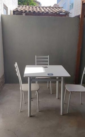 Casa para alugar com 80m², 3 quartos e 1 vagaÁrea externa