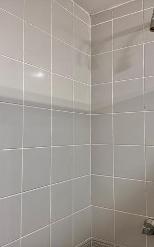 Apartamento à venda com 74m², 2 quartos e 1 vaga Apartamento à venda com 74m², 2 quartos e 1 vagaSuíte - Banheiro