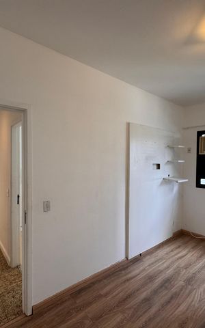 Apartamento à venda com 74m², 2 quartos e 1 vaga Apartamento à venda com 74m², 2 quartos e 1 vagaSuíte