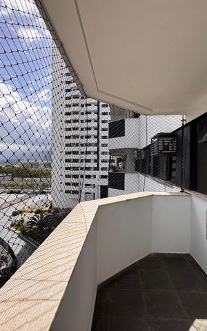 Apartamento à venda com 74m², 2 quartos e 1 vaga Apartamento à venda com 74m², 2 quartos e 1 vagaVaranda