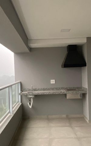 Apartamento à venda com 87m², 3 quartos e 2 vagas Apartamento à venda com 87m², 3 quartos e 2 vagasVaranda