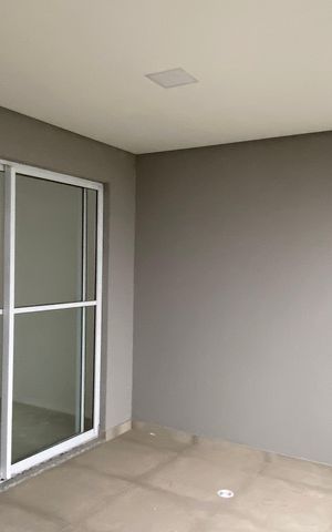 Apartamento à venda com 87m², 3 quartos e 2 vagas Apartamento à venda com 87m², 3 quartos e 2 vagasVaranda