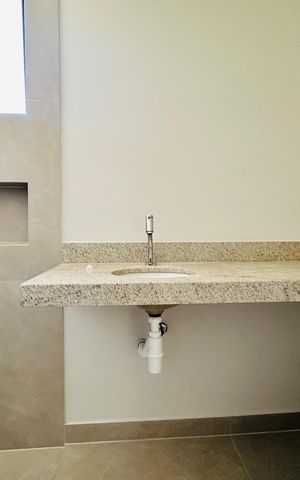Apartamento à venda com 60m², 2 quartos e 2 vagasBanheiro da Suíte 2