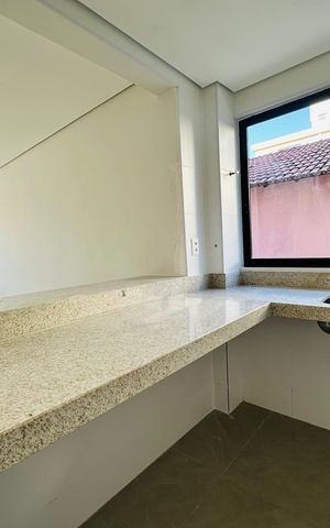 Apartamento à venda com 60m², 2 quartos e 2 vagasCozinha
