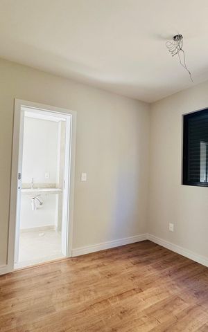 Apartamento à venda com 60m², 2 quartos e 2 vagas Apartamento à venda com 60m², 2 quartos e 2 vagasSuite 1