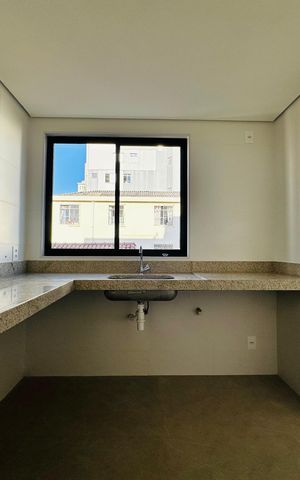 Apartamento à venda com 60m², 2 quartos e 2 vagas Apartamento à venda com 60m², 2 quartos e 2 vagasCozinha