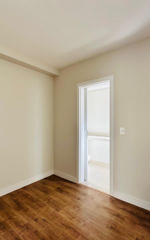 Apartamento à venda com 60m², 2 quartos e 2 vagas Apartamento à venda com 60m², 2 quartos e 2 vagasSuite 1