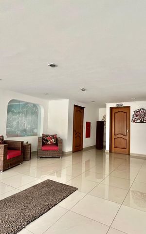 Apartamento à venda com 64m², 2 quartos e 2 vagasHall social