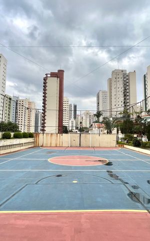 Apartamento à venda com 64m², 2 quartos e 2 vagasÁrea comum - Quadra