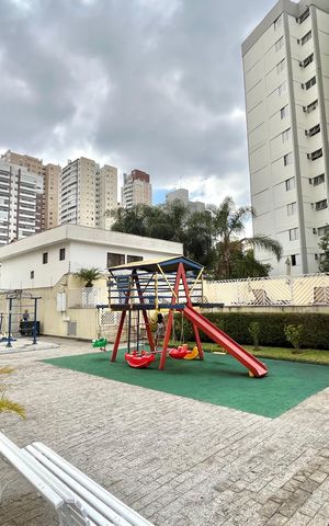 Apartamento à venda com 64m², 2 quartos e 2 vagasÁrea comum - Playground