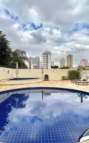 Apartamento à venda com 64m², 2 quartos e 2 vagasÁrea comum - Piscina