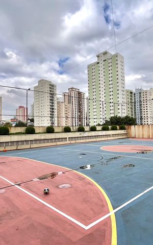 Apartamento à venda com 64m², 2 quartos e 2 vagasÁrea comum - Quadra