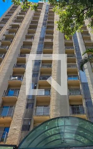 Apartamento à venda com 55m², 1 quarto e 1 vaga Apartamento à venda com 55m², 1 quarto e 1 vagaFachada