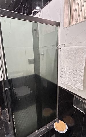 Casa de condomínio à venda com 186m², 4 quartos e sem vagaBanheiro 1