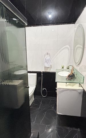 Casa de condomínio à venda com 186m², 4 quartos e sem vagaBanheiro 1