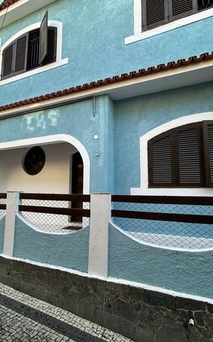 Casa de condomínio à venda com 186m², 4 quartos e sem vagaFachada