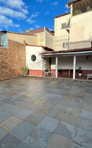 Casa de condomínio à venda com 186m², 4 quartos e sem vagaÁrea comum - Salão de festas