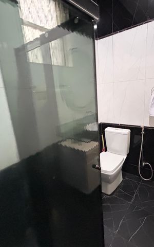 Casa de condomínio à venda com 186m², 4 quartos e sem vagaBanheiro 1