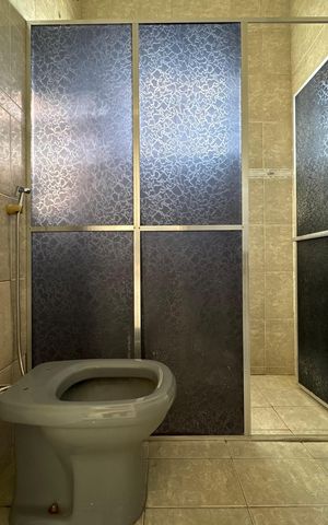 Casa para alugar com 161m², 2 quartos e 1 vaga Casa para alugar com 161m², 2 quartos e 1 vagaBanheiro social