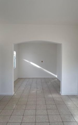 Casa para alugar com 161m², 2 quartos e 1 vaga Casa para alugar com 161m², 2 quartos e 1 vagaCorredor