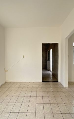 Casa para alugar com 161m², 2 quartos e 1 vaga Casa para alugar com 161m², 2 quartos e 1 vagaSala