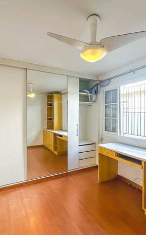 Casa à venda com 180m², 3 quartos e 2 vagas Casa à venda com 180m², 3 quartos e 2 vagasQuarto 2
