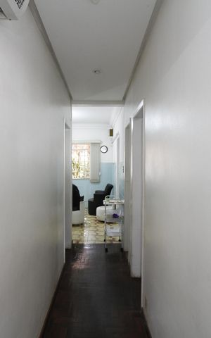 Casa à venda com 360m², 4 quartos e 4 vagasCorredor