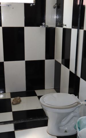 Casa à venda com 196m², 4 quartos e 3 vagasBanheiro da edícula