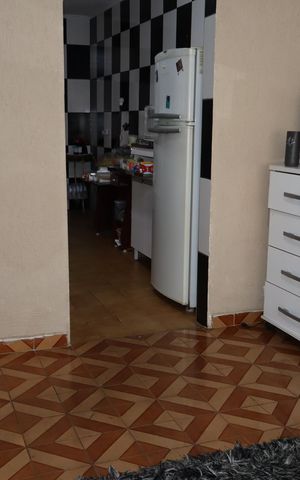 Casa à venda com 196m², 4 quartos e 3 vagasSala
