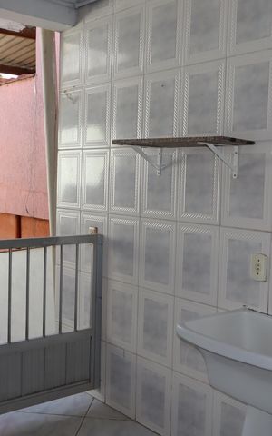 Casa à venda com 196m², 4 quartos e 3 vagasÁrea de serviço da edícula