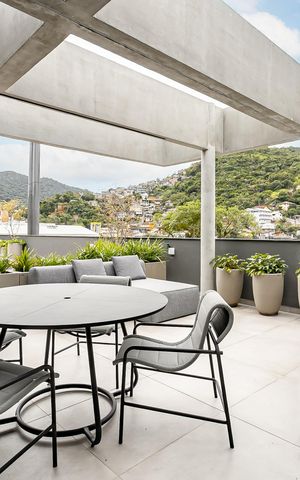 Apartamento para alugar com 93m², 1 quarto e sem vaga