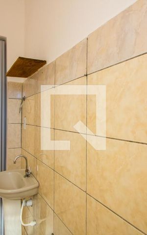 Casa para alugar com 80m², 1 quarto e 1 vagaBanheiro social