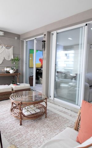Apartamento à venda com 124m², 3 quartos e 2 vagas Apartamento à venda com 124m², 3 quartos e 2 vagasVaranda