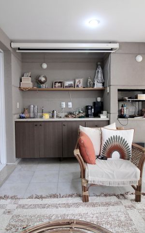 Apartamento à venda com 124m², 3 quartos e 2 vagas Apartamento à venda com 124m², 3 quartos e 2 vagasVaranda