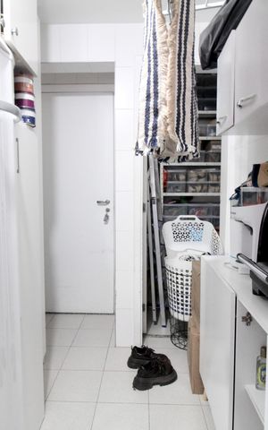 Apartamento à venda com 124m², 3 quartos e 2 vagas Apartamento à venda com 124m², 3 quartos e 2 vagasLavanderia