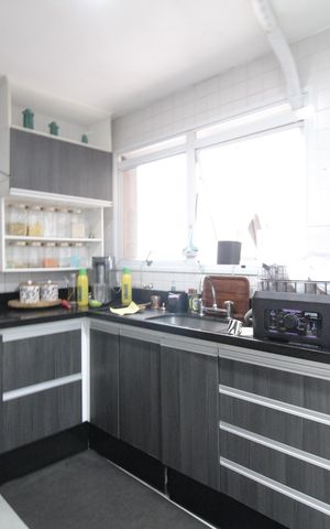 Apartamento à venda com 124m², 3 quartos e 2 vagas Apartamento à venda com 124m², 3 quartos e 2 vagasCozinha