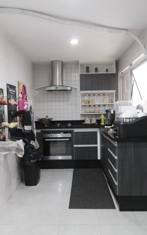 Apartamento à venda com 124m², 3 quartos e 2 vagas Apartamento à venda com 124m², 3 quartos e 2 vagasCozinha