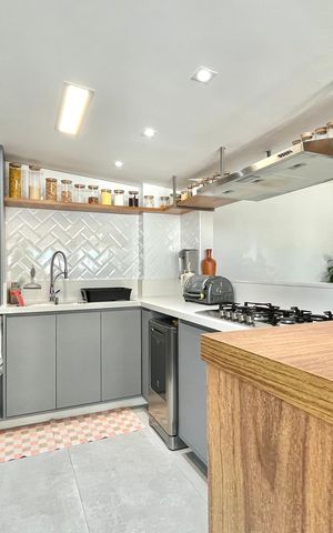 Apartamento à venda com 116m², 2 quartos e 2 vagas Apartamento à venda com 116m², 2 quartos e 2 vagasCozinha