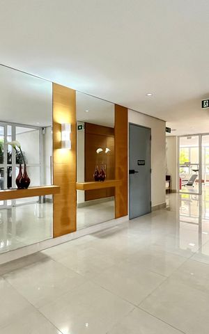 Apartamento à venda com 116m², 2 quartos e 2 vagas Apartamento à venda com 116m², 2 quartos e 2 vagasHall social