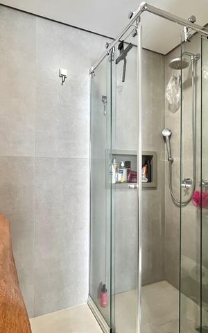 Apartamento à venda com 116m², 2 quartos e 2 vagas Apartamento à venda com 116m², 2 quartos e 2 vagasBanheiro da Suíte 1