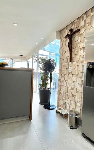 Apartamento à venda com 116m², 2 quartos e 2 vagas Apartamento à venda com 116m², 2 quartos e 2 vagasCozinha